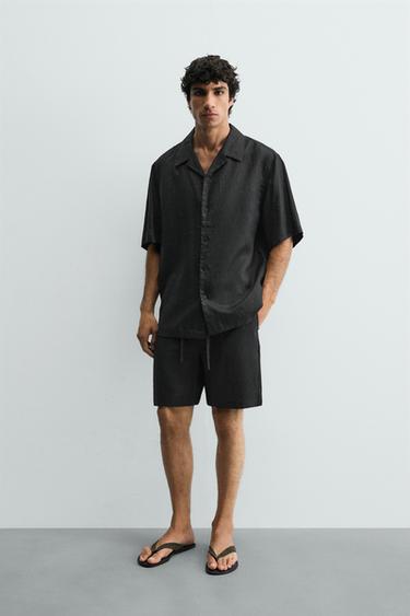 CELANA BERMUDA RELAXED FIT 100% LINEN - Hitam dari Zara