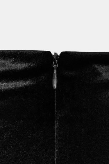 ROBE COURTE EN VELOURS AVEC FAUX FOULARD - Noir de Zara - Image 9