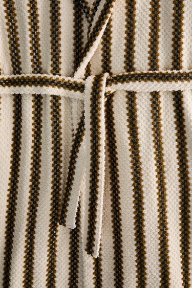 GEOMETRIC JACQUARD BATHROBE - Greens by Zara - Image 3