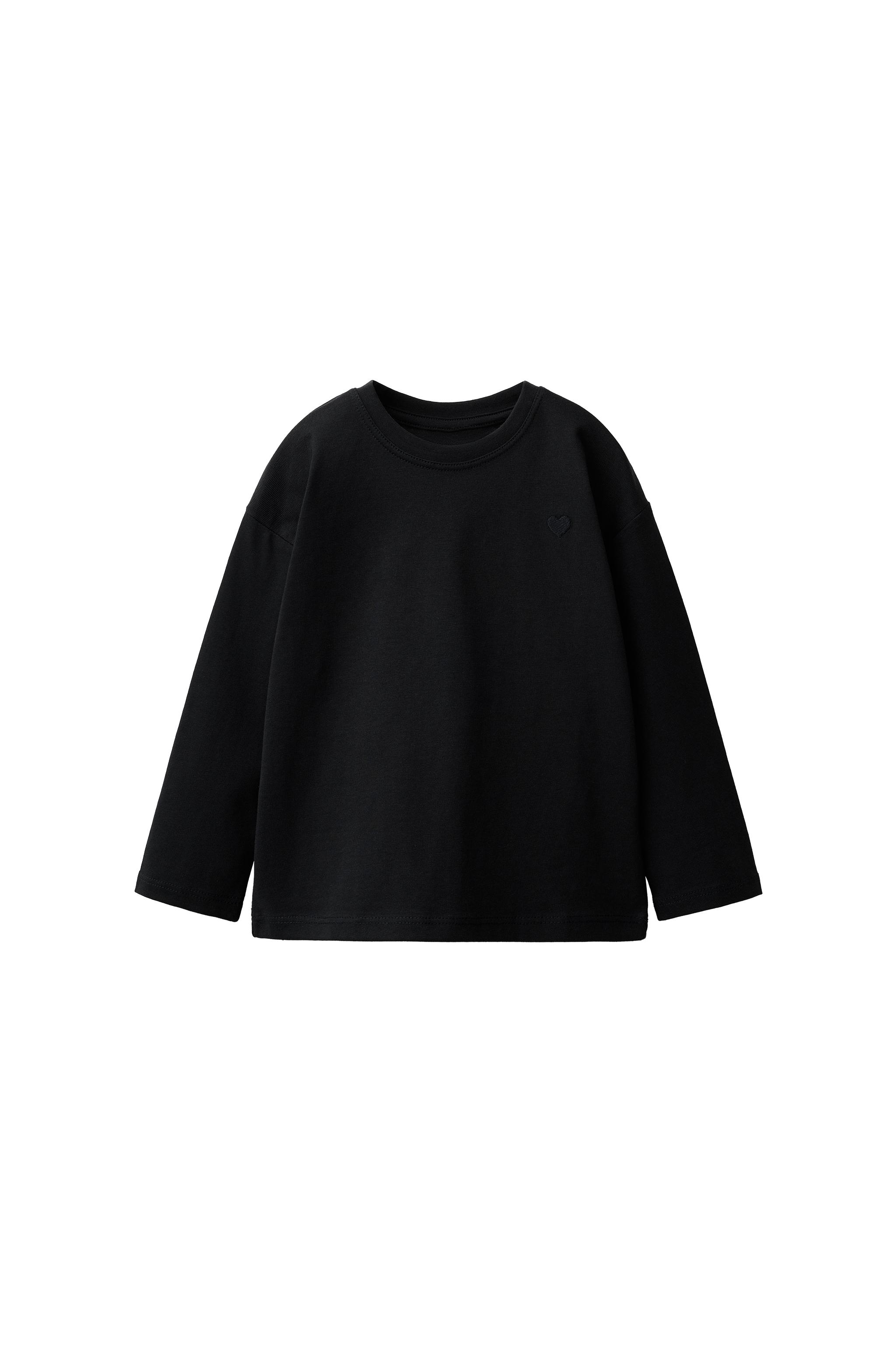 EMBROIDERED HEART T-SHIRT — Black