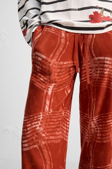 GRAPHIC PRINT KNIT TROUSERS © OTIS KWAME KYE QUAICOE - Red by Zara - Image 4