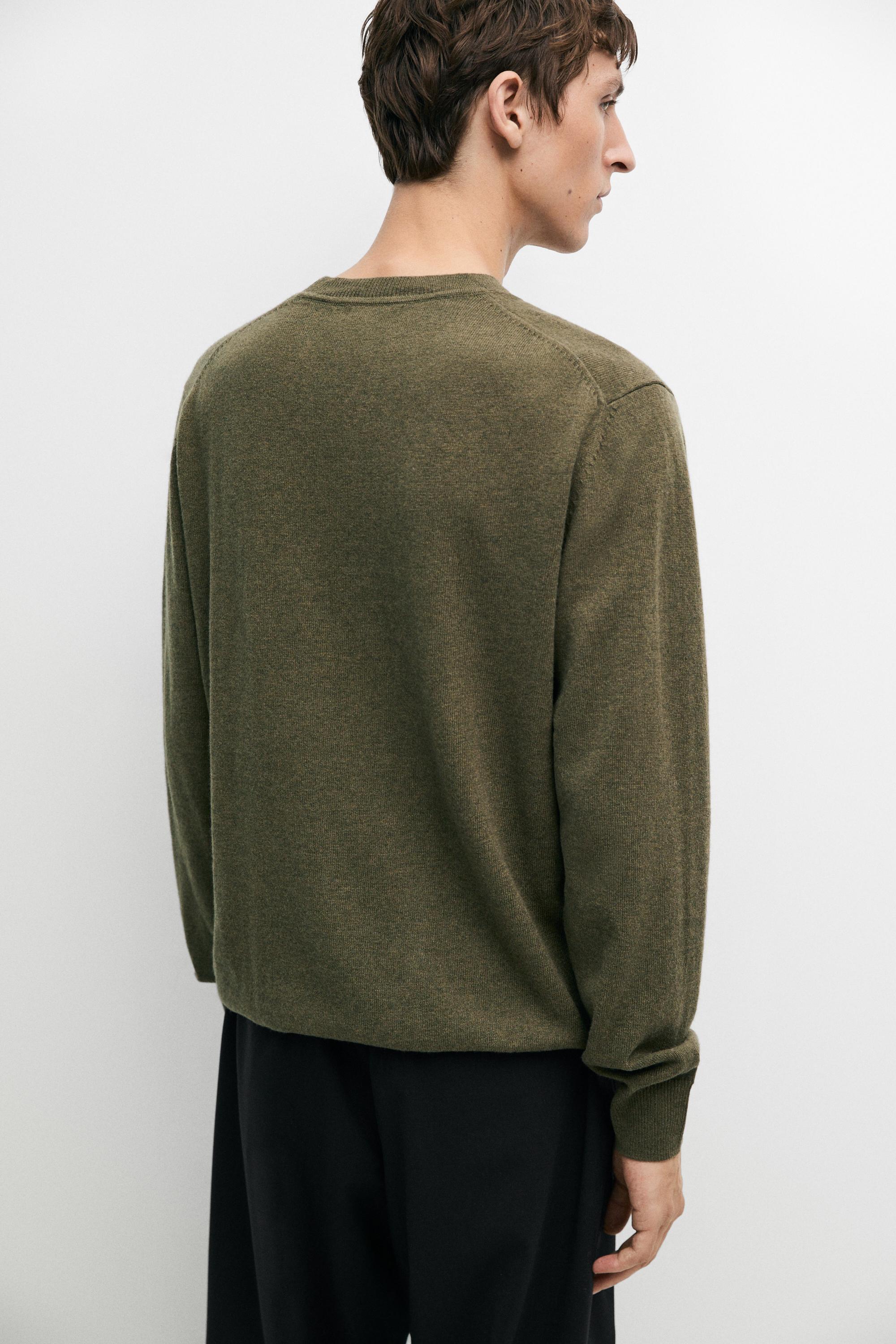 Pull à col rond en maille de laine mélangée