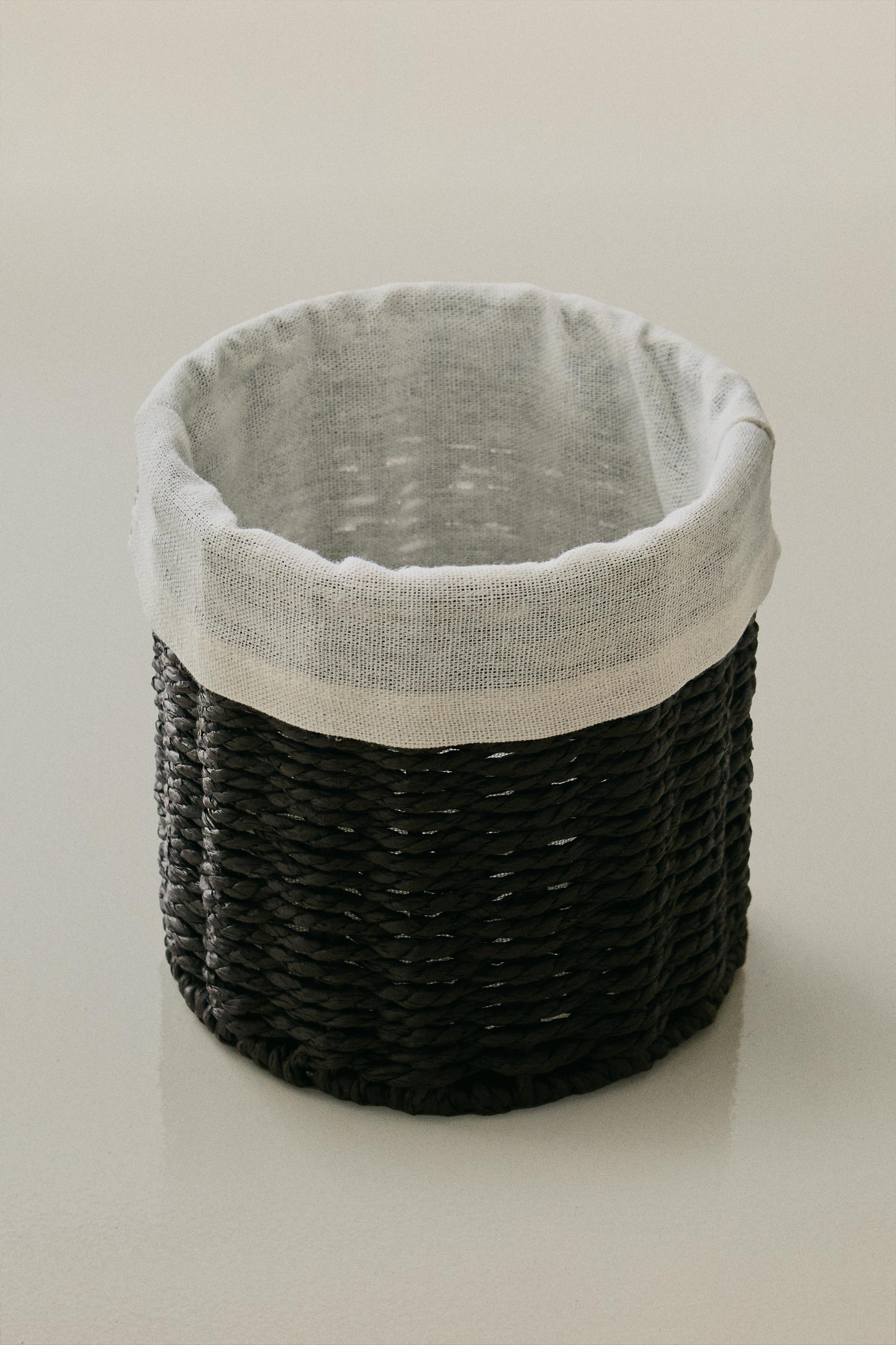 ROUND COTTON-LINED BASKET