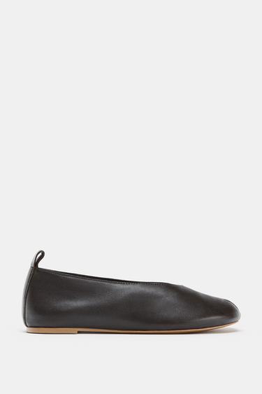 LEATHER BALLERINA WITH OPENING - Brown by Zara