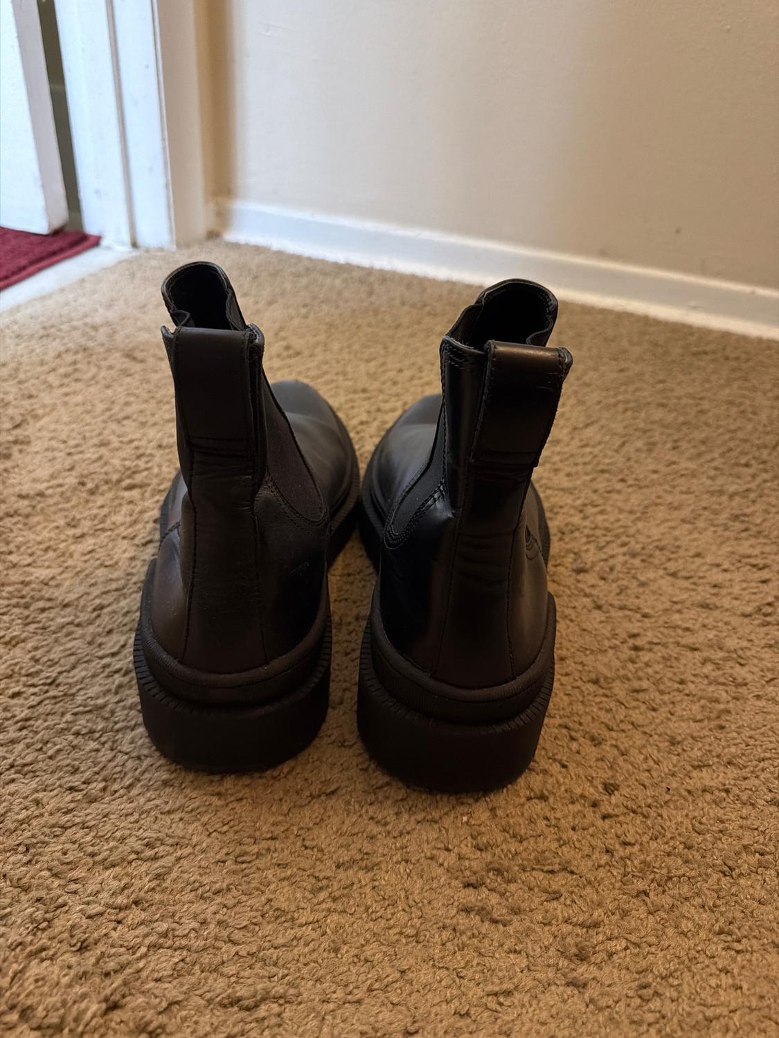 BOOT - Image 2