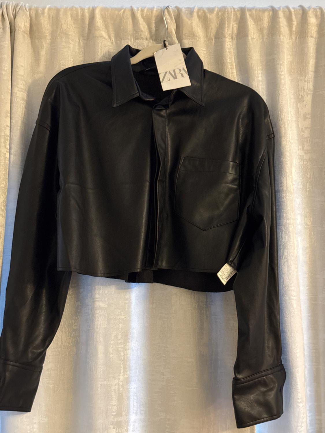 FAUX LEATHER CROP SHIRT