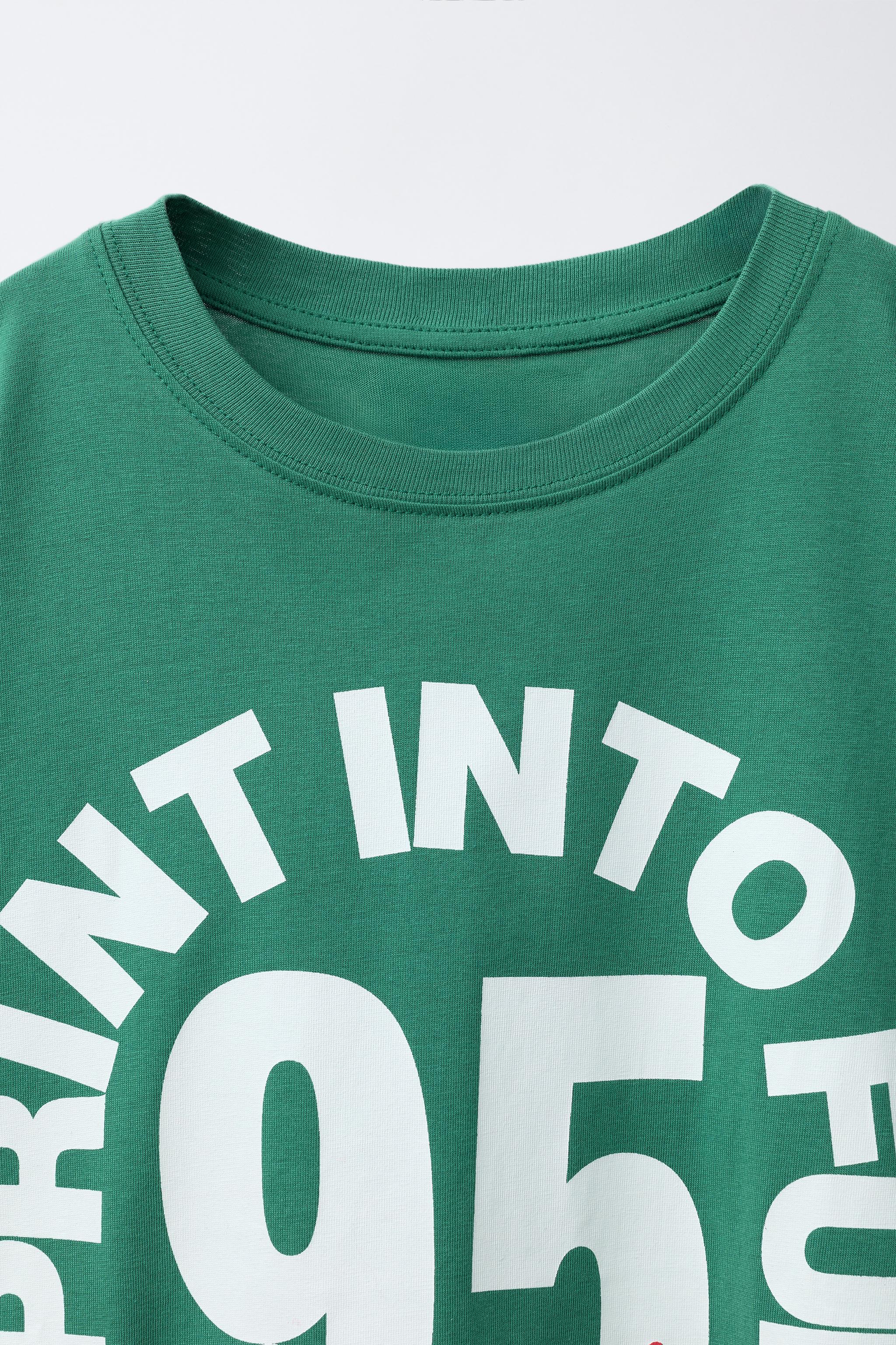 T-SHIRT AVEC IMPRIMÉ INSCRIPTION