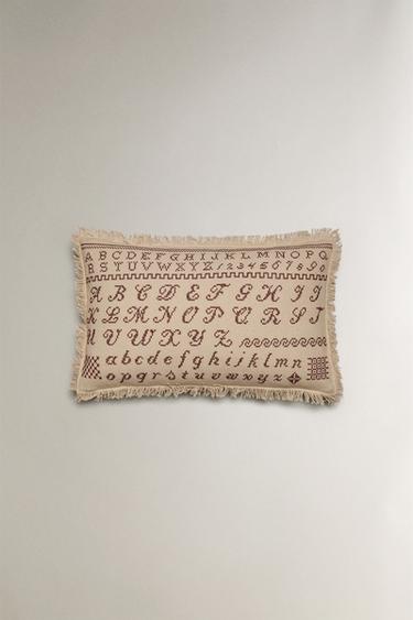 HOUSSE DE COUSSIN ABÉCÉDAIRE NOËL - Beige clair de Zara - Image 0