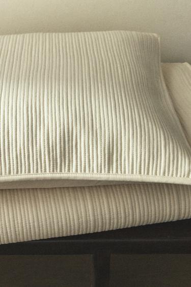 Zara PLAIN CUSHION COVER FOR QUILTS - 磨白色