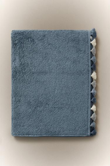 BATH TOWEL WITH TASSELS - Mid-blue by Zara - Image 4