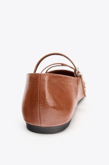 BALLERINES EN CUIR À BOUT CARRÉ - Beige de Zara - Image 4