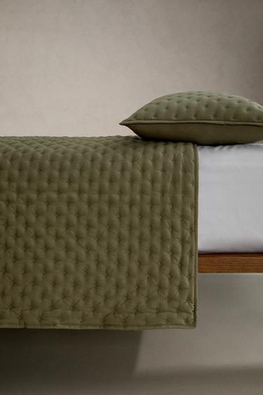 QUILTED QUILT WITH DOTS - Green by Zara - Image 2