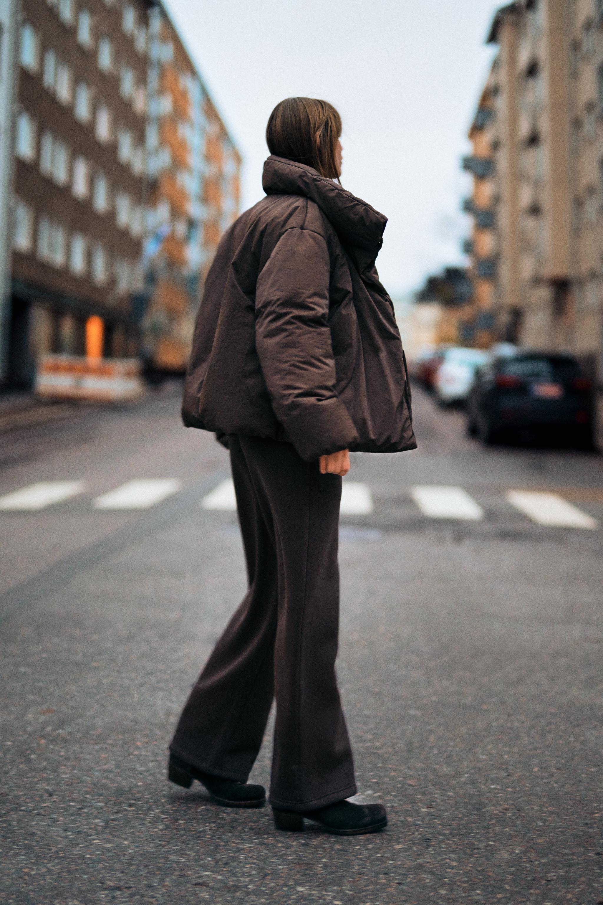 WATER AND WIND PROTECTION SHORT PUFFER ANORAK