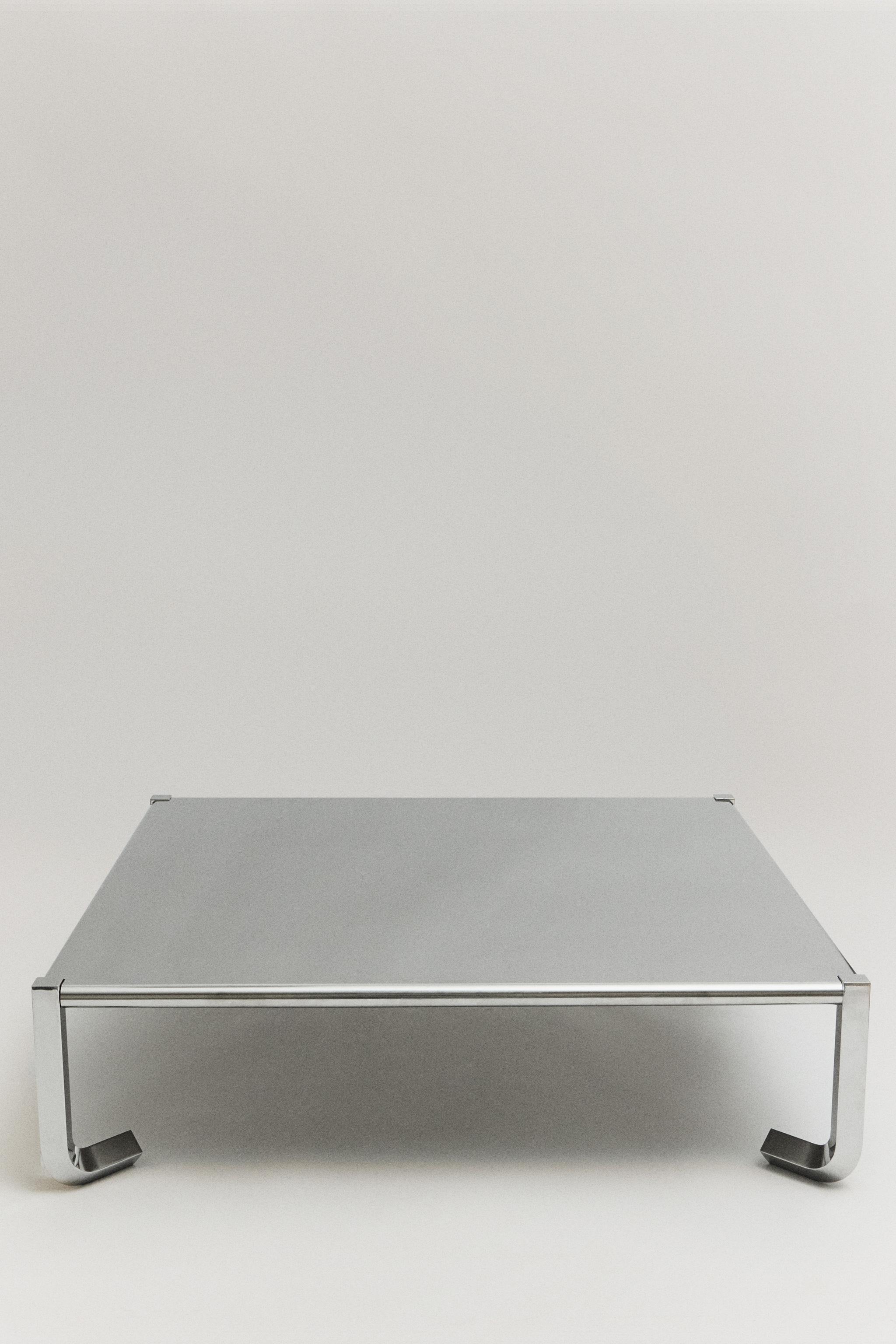 THE CYGNI COFFEE TABLE