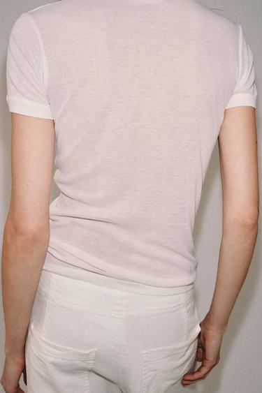 T-SHIRT LYOCELL ET SOIE - Blanc cassé de Zara - Image 2