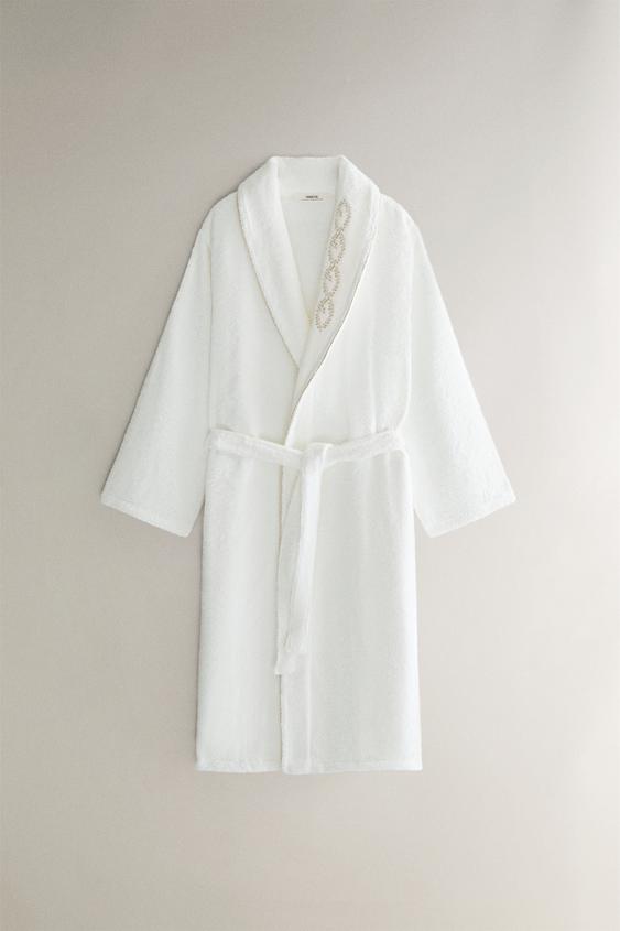 DRESSING GOWN WITH PLANT EMBROIDERY - أبيض مكسور الخاص بـ Zara - صورة 0