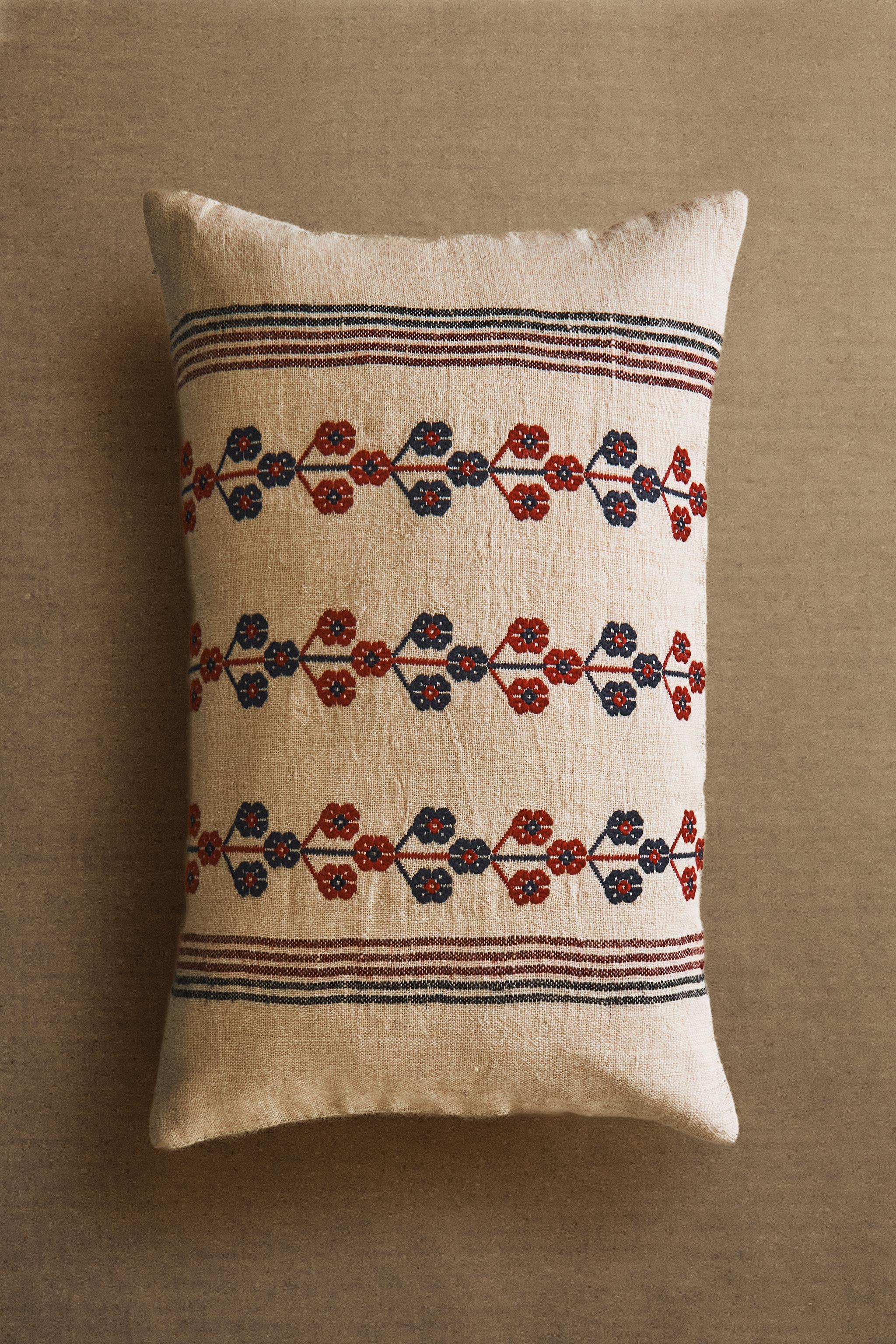 CHRISTMAS LINEAR EMBROIDERED THROW PILLOW COVER