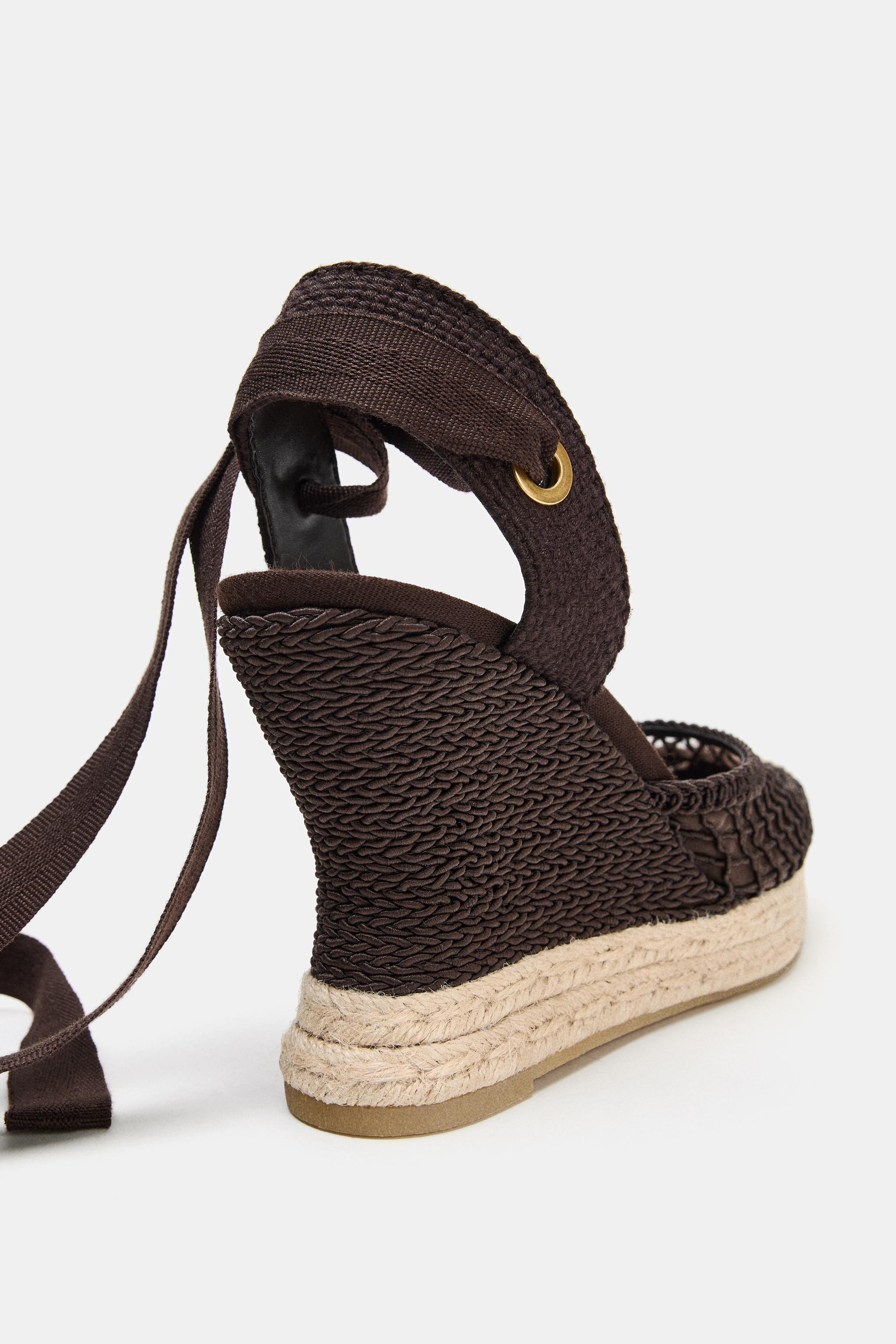 CURVED WEDGE HEELS