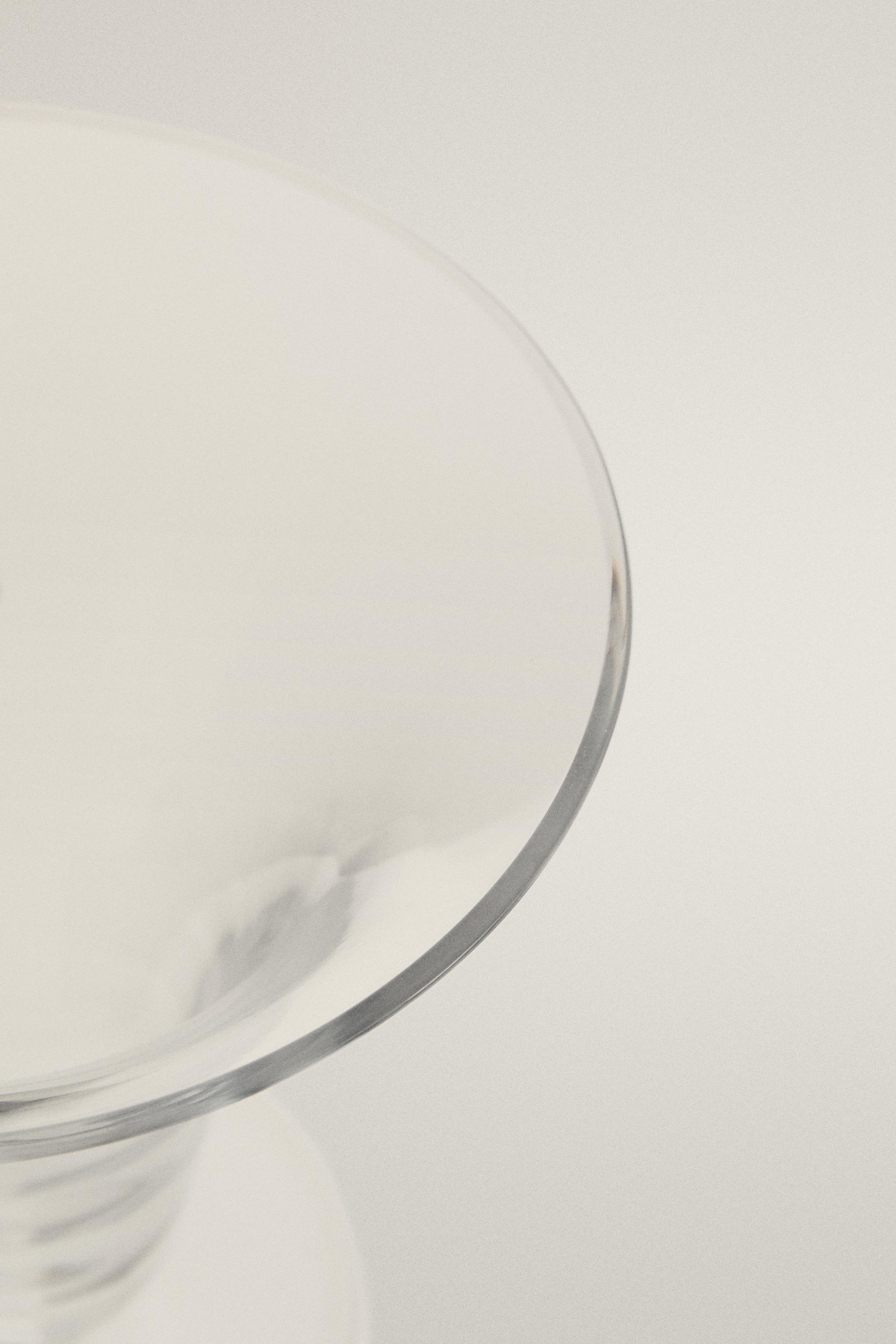 GLASS VASE | STUDIO MARY LENNOX