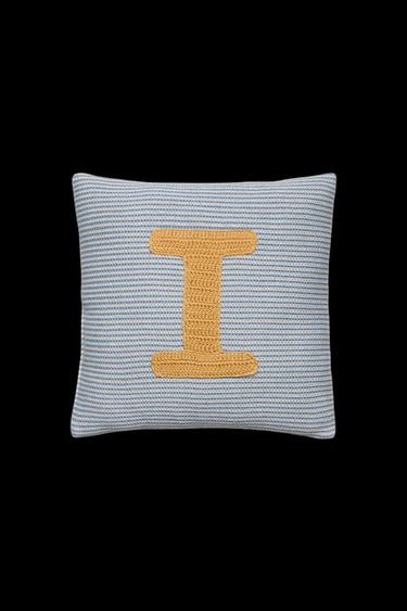 Zara CHILDREN'S EMBROIDERED LETTER I THROW PILLOW - Light blue