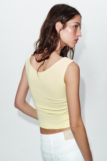 PLAYERA HOMBROS DESCUBIERTOS - Amarillo pastel de Zara