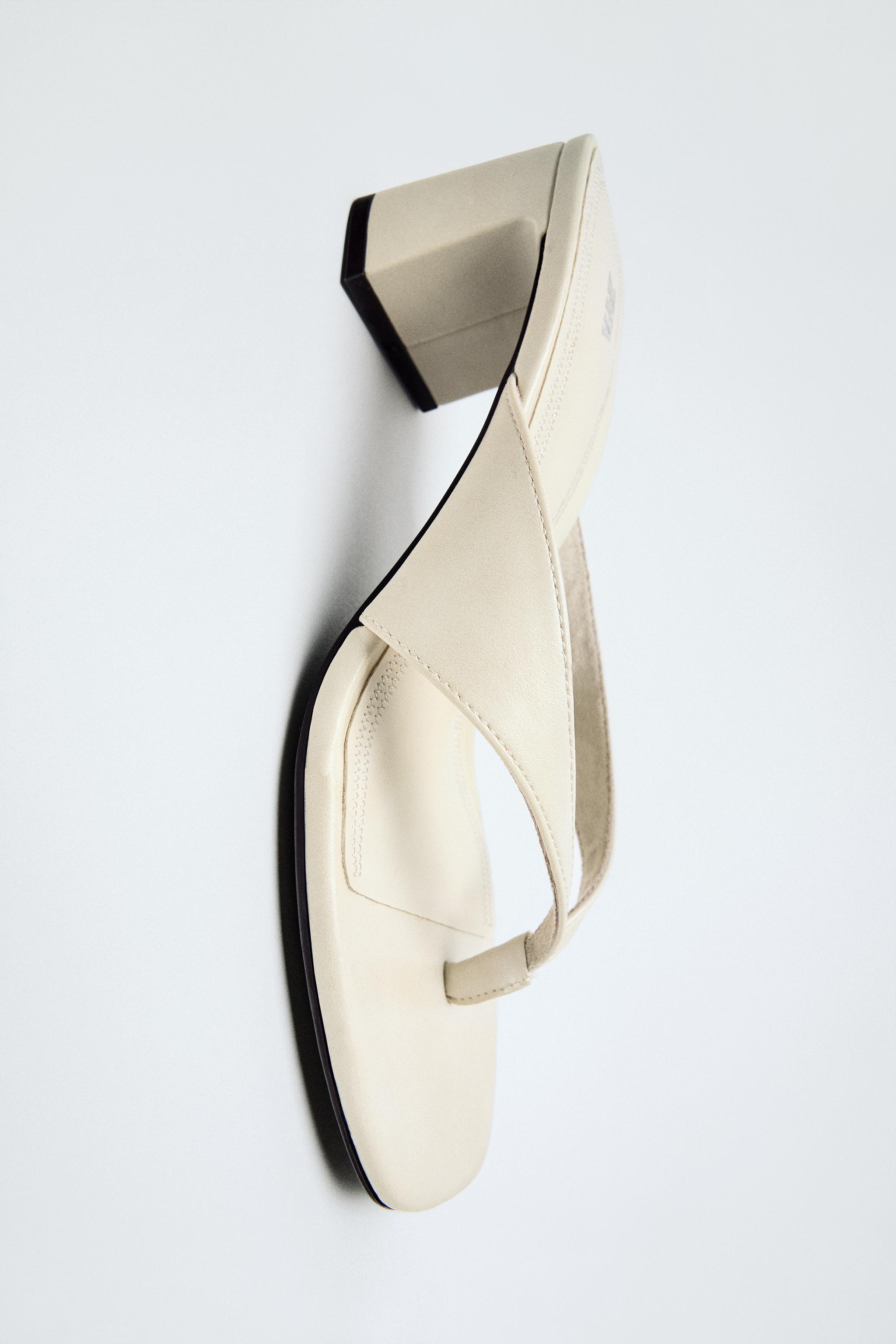 BLOCK HEEL SANDALS