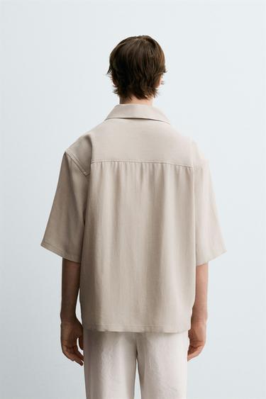 CHEMISE FLUIDE COUPE DÉCONTRACTÉE - Beige clair de Zara - Image 2