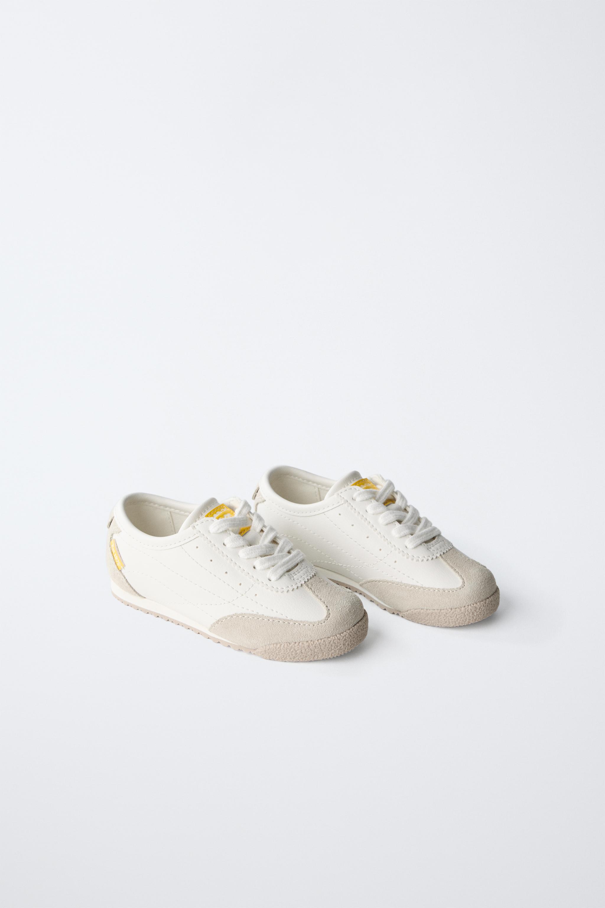 DETAIL SNEAKERS