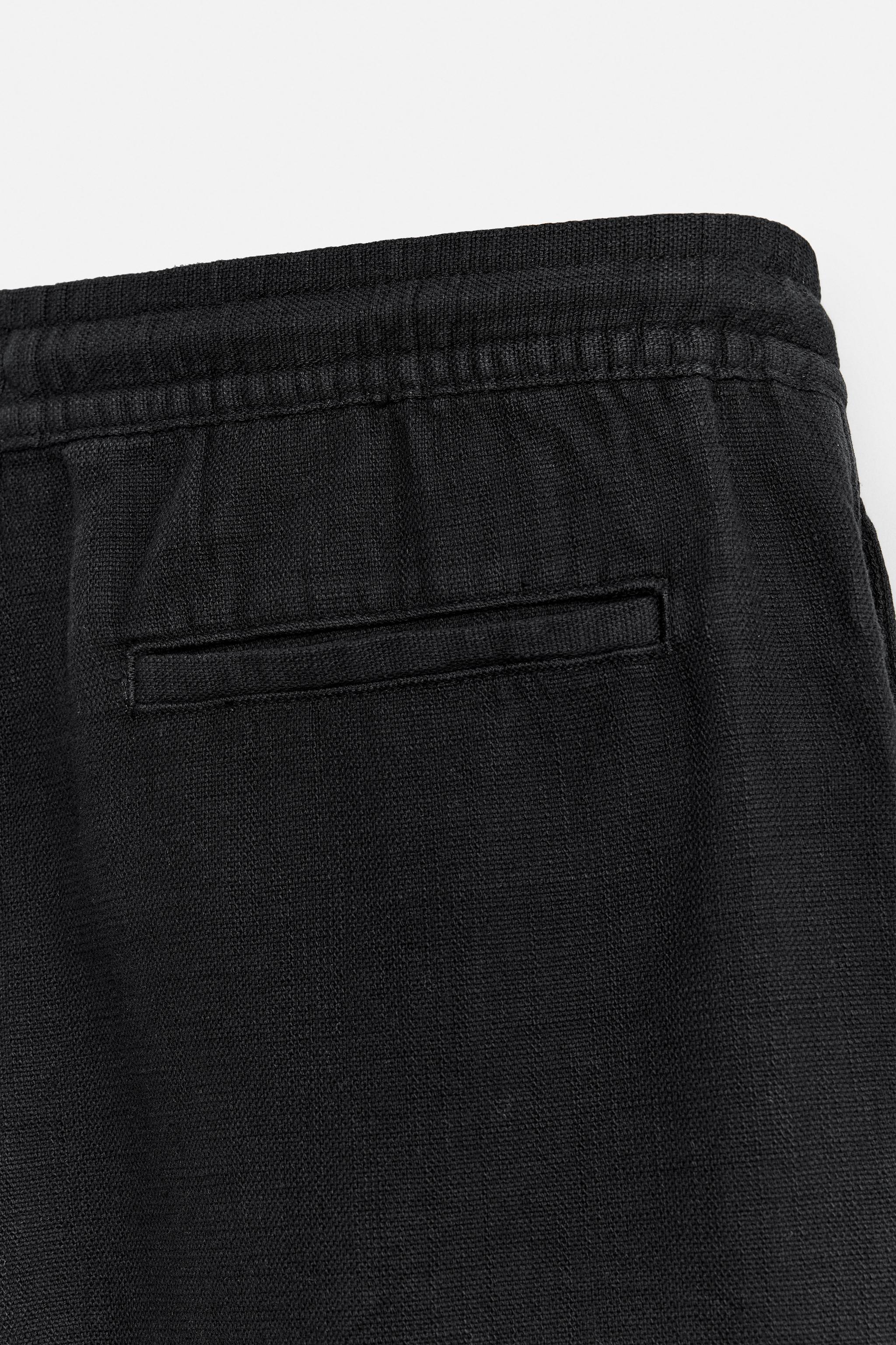 TEXTURED REGULAR FIT SHORTS