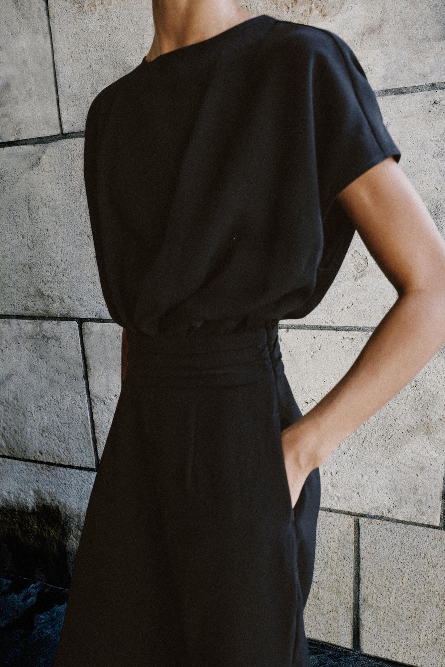 Женский комбинезон Zara Pleated Waist Jumpsuit, цвет: Чёрный — фото 6