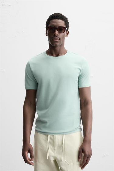 PLAYERA SLIM FIT BÁSICA - Verde claro de Zara