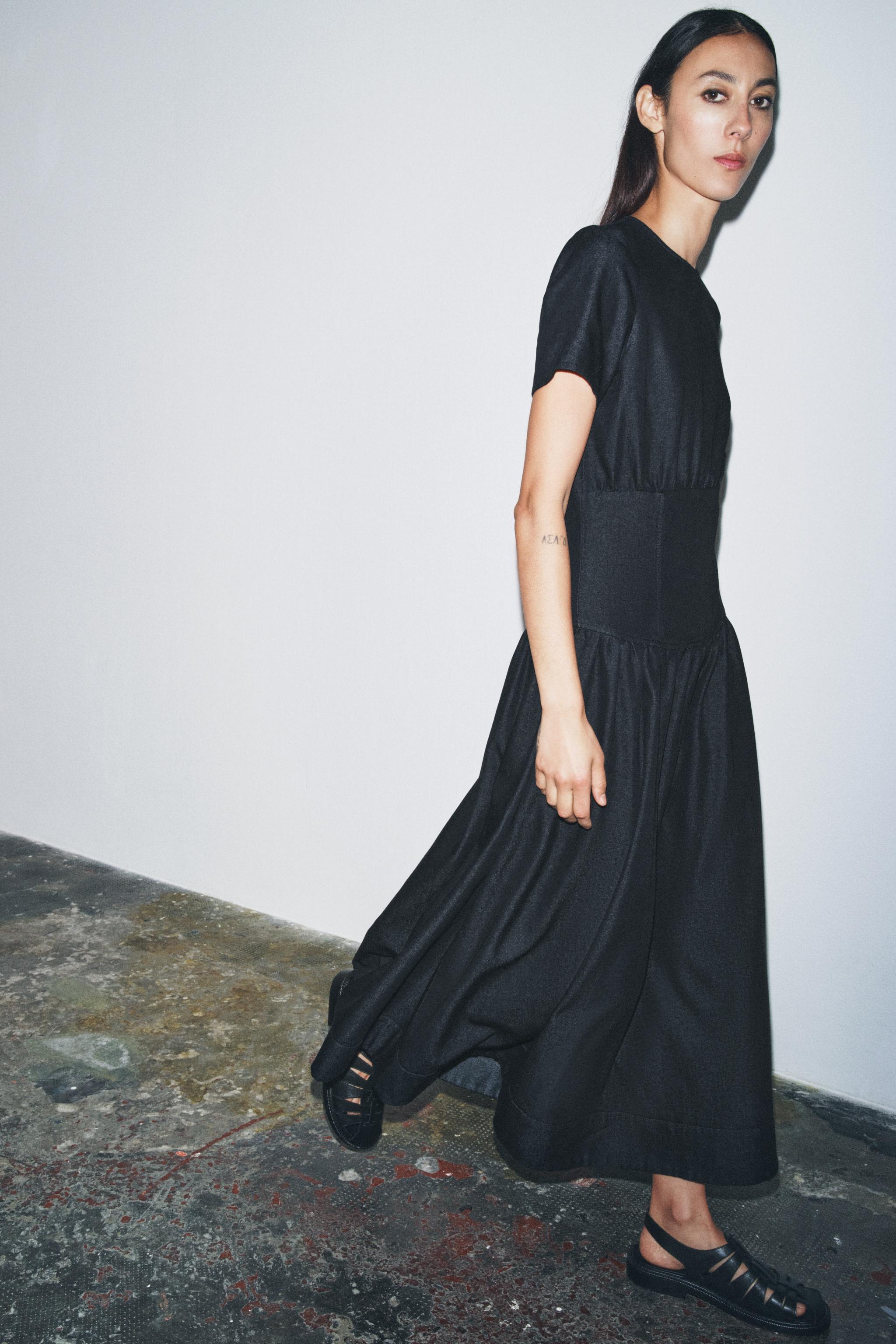 zw denim midi dress Zara FITTED ZW DENIM DRESS
