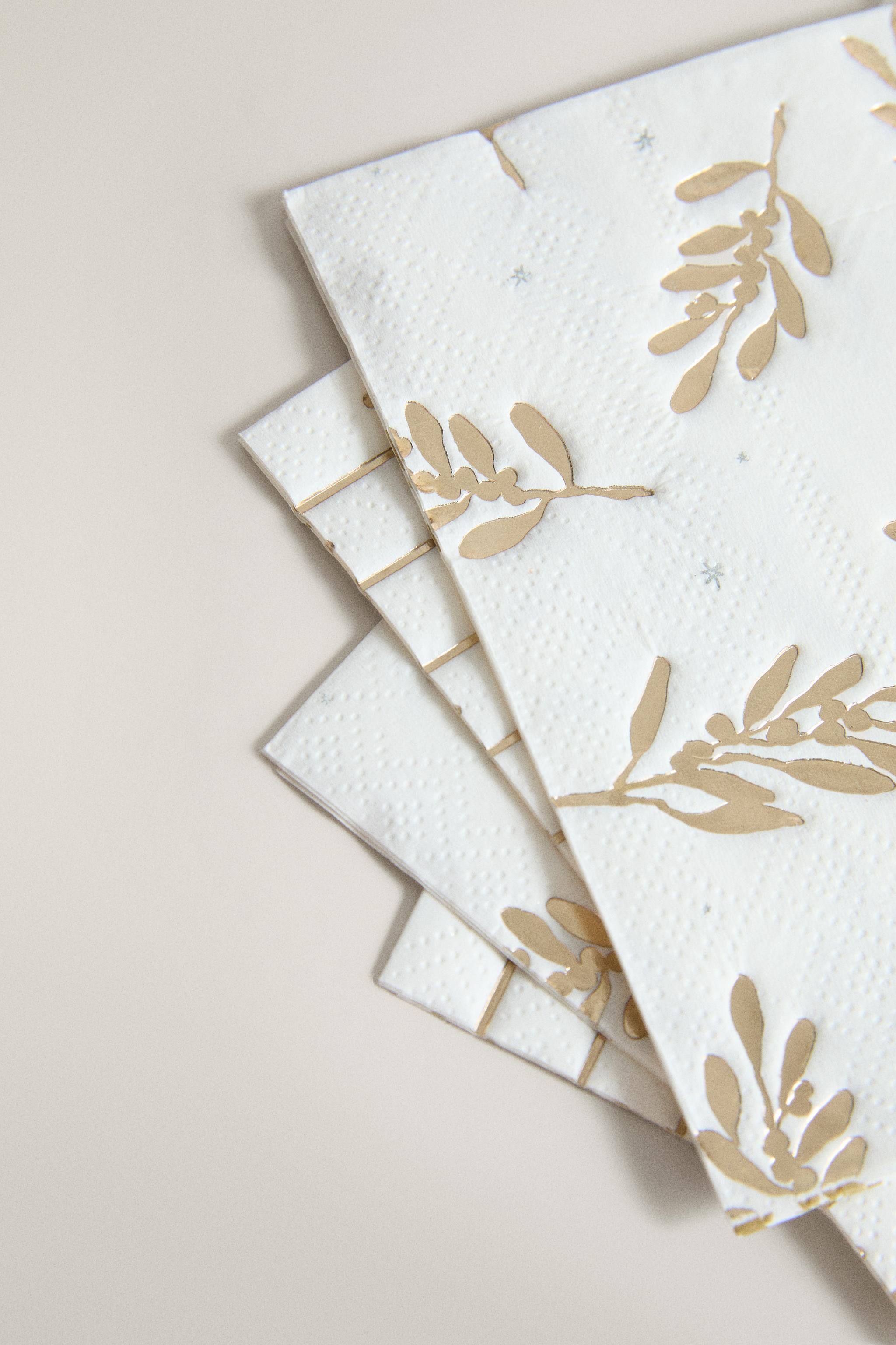LOT DE SERVIETTES DE TABLE PAPIER FEUILLES ET RAYURES (LOT DE 30)