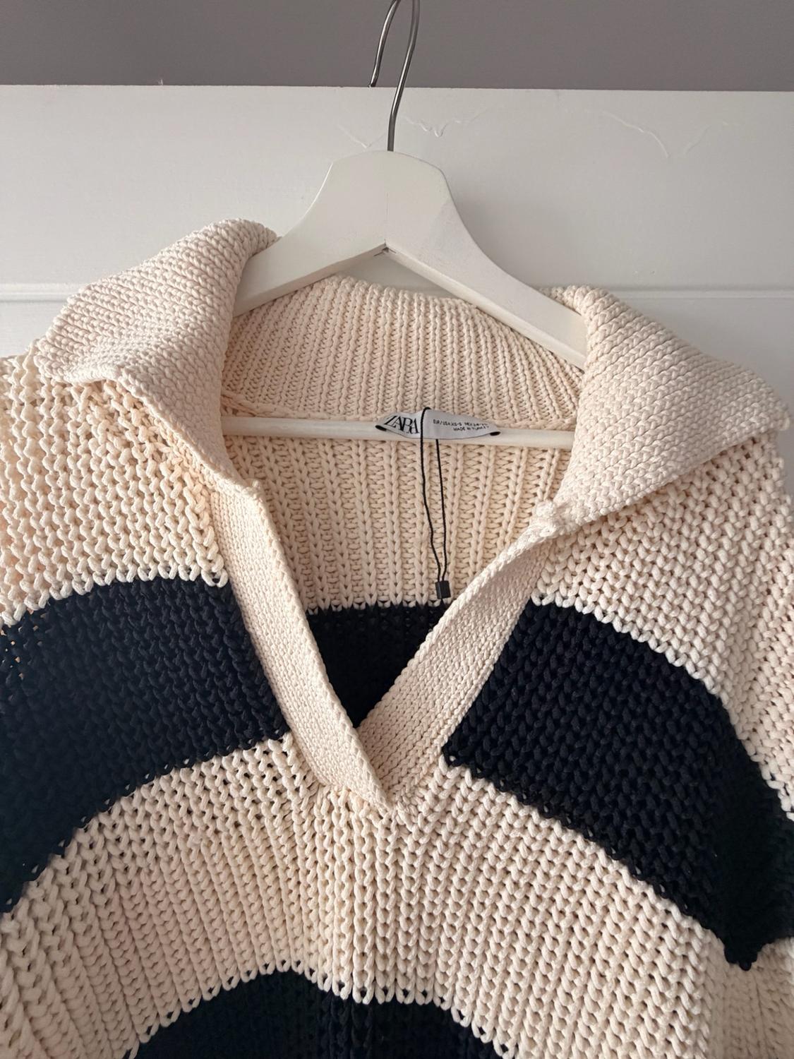 STRIPED OVERSIZE KNIT SWEATER - Image 4