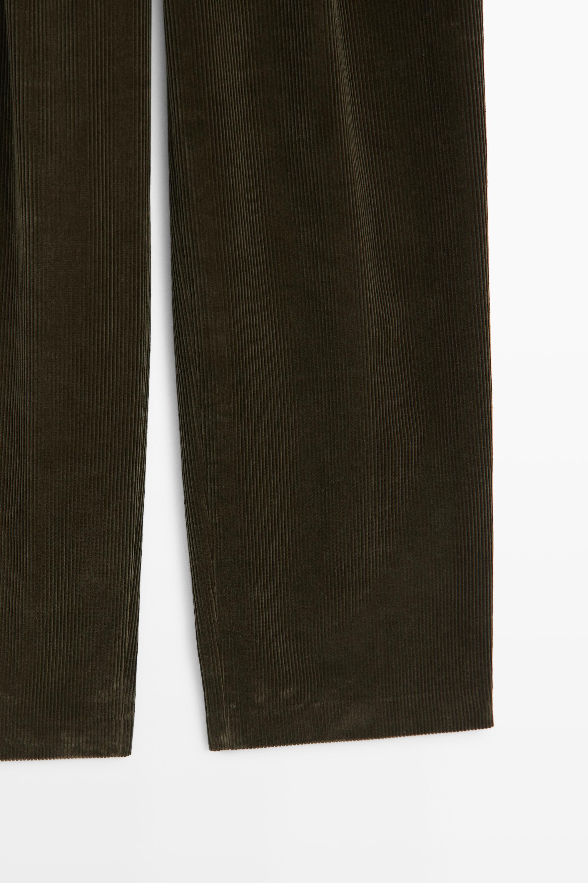 Wide-leg corduroy pants with darts