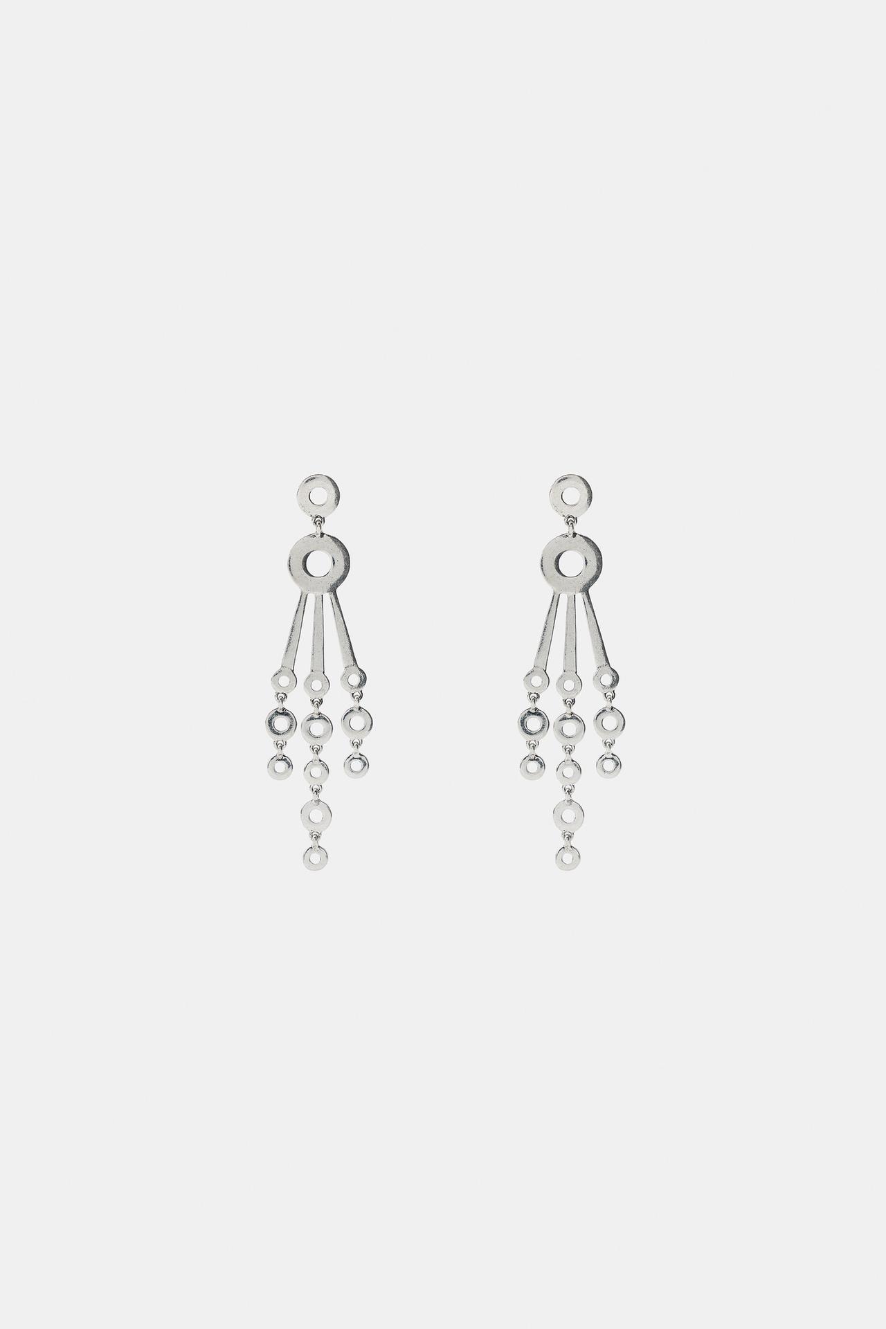 METAL CIRCLE EARRINGS — Silver