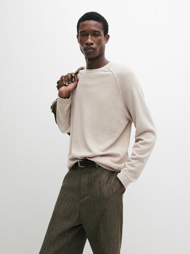 Pull à col rond en maille de lin - Beige de Zara
