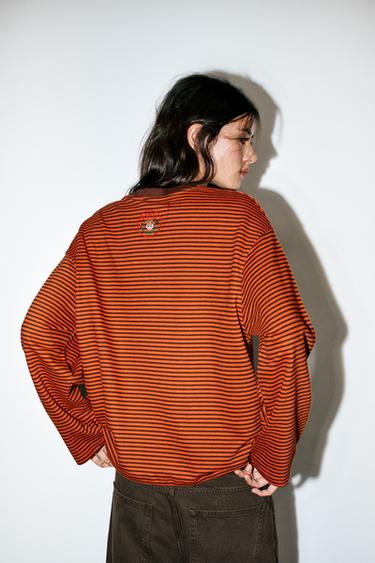 T-SHIRT RAYURES PIPPI LÅNGSTRUMP™ - Brown Stripes de Zara - Image 1