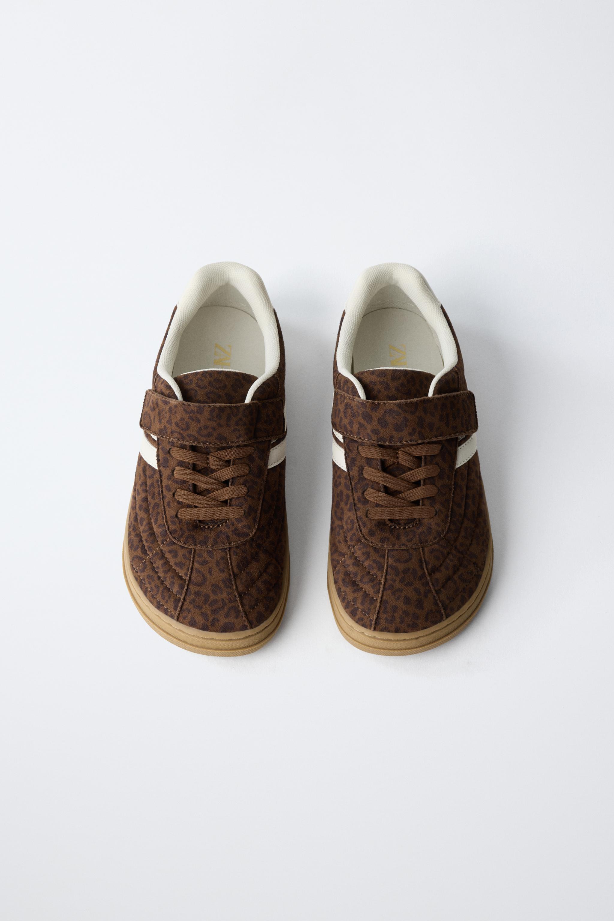 ANIMAL PRINT BAREFOOT SNEAKERS