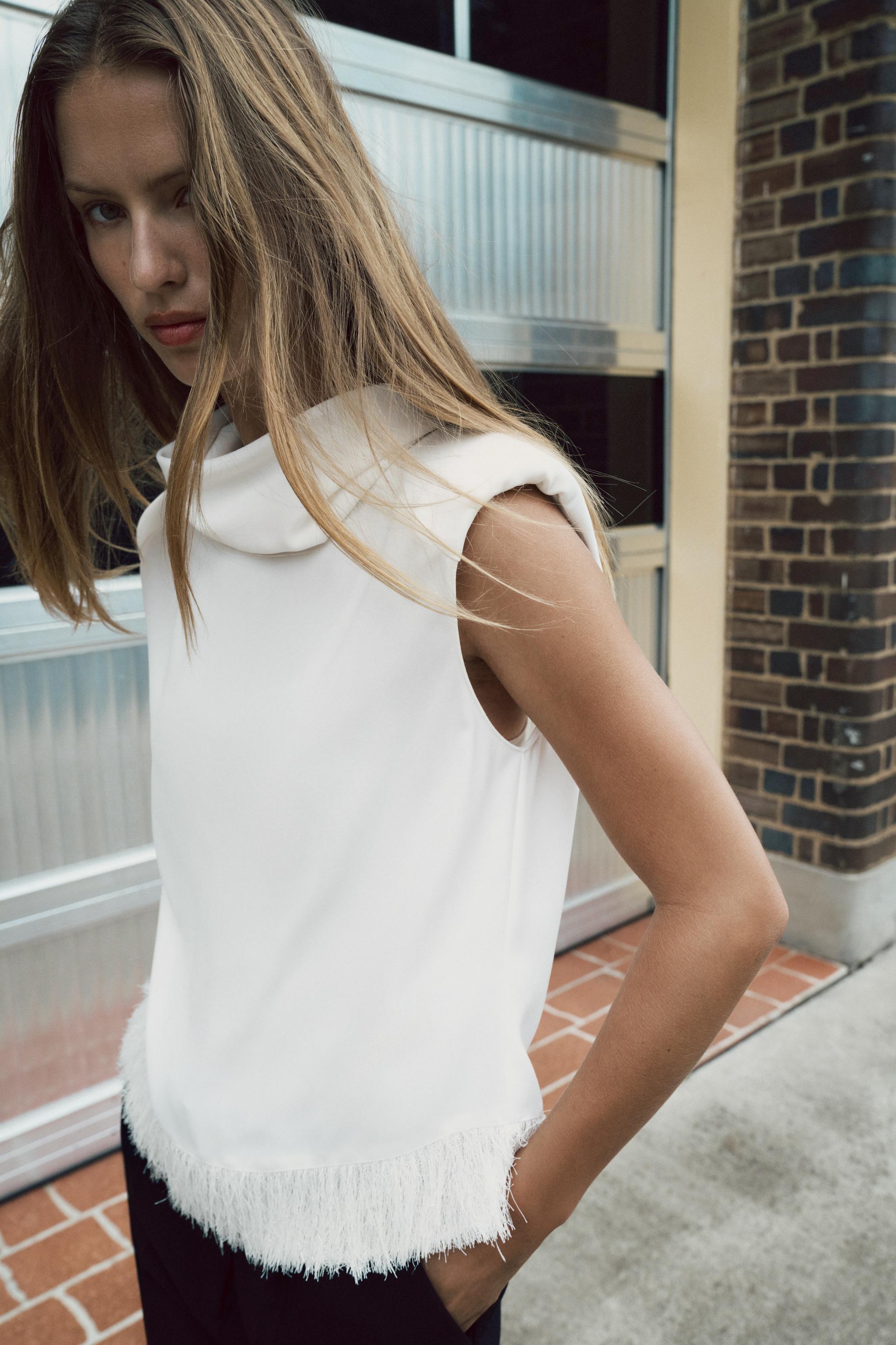 新品 タグ付き ZARAフリンジ付きパフトップス Ｓ レディースフリンジトップス | ZARA 日本