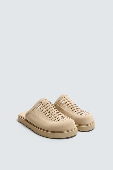 ZUECO PIEL TRENZADO - Beige de Zara