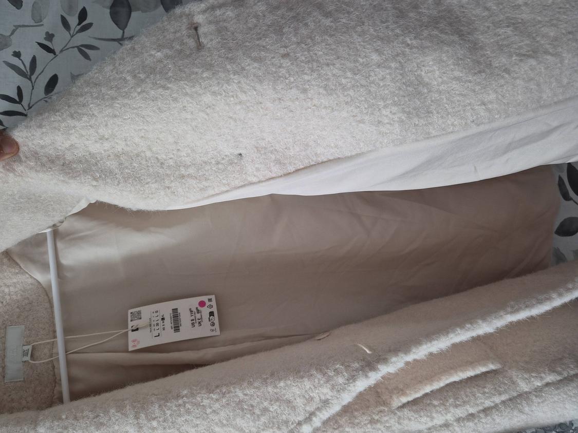 BOUCLÉ DOUBLE-BREASTED MID-LENGTH COAT - Image 8