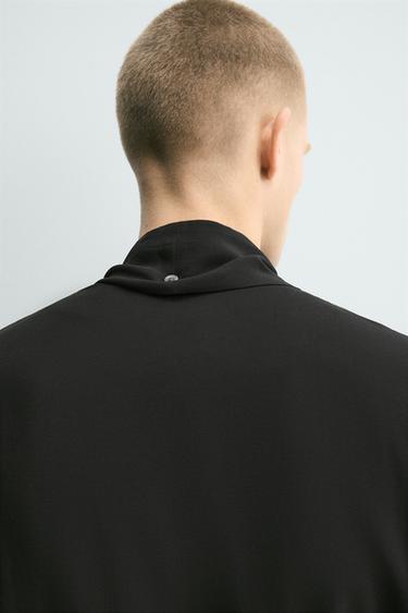 CAMISA FLUIDA LAZO - Negro de Zara