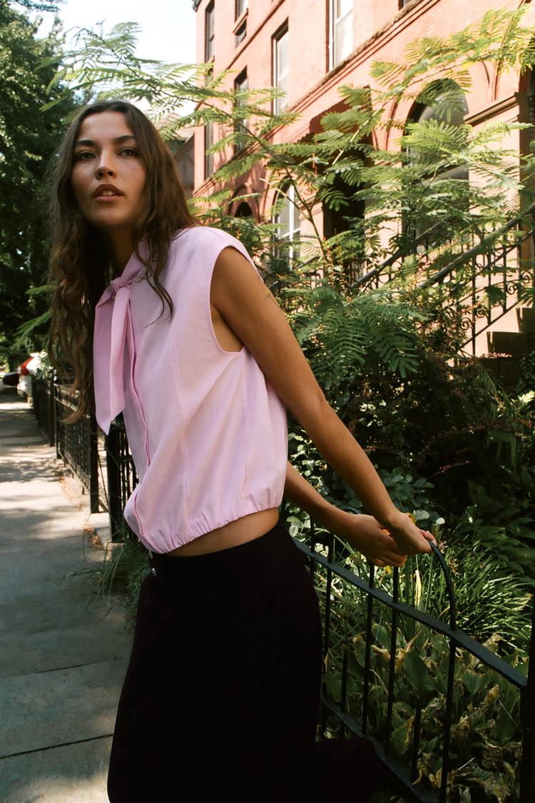 Blusa sin mangas con lazo 5