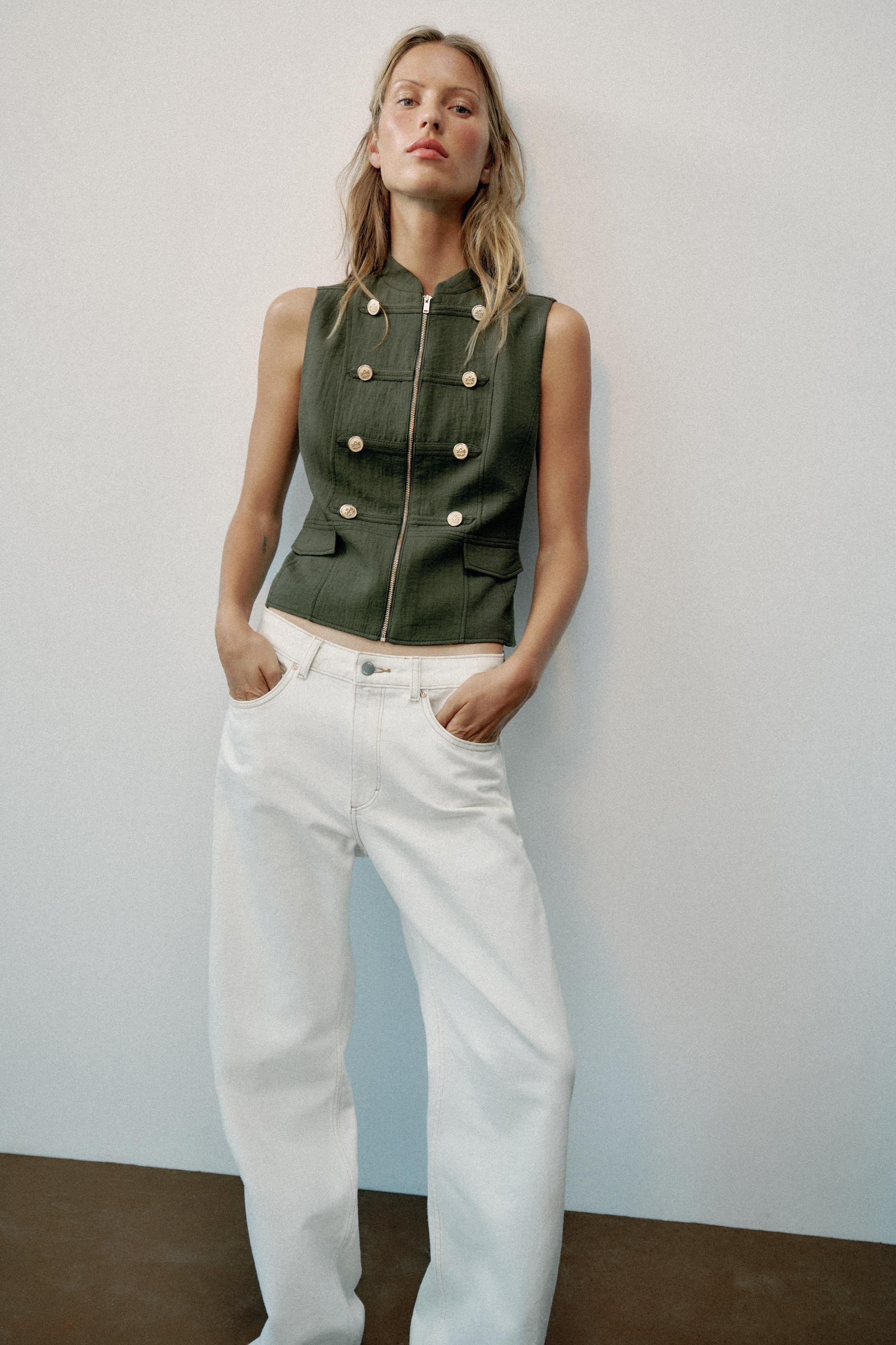 VEST WITH FROG FASTENING AND ZIP — Dark khaki