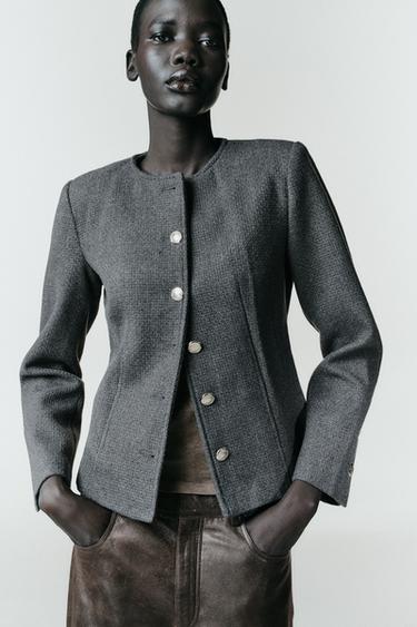 BLAZER ENTALLADA CUELLO REDONDO - Gris de Zara