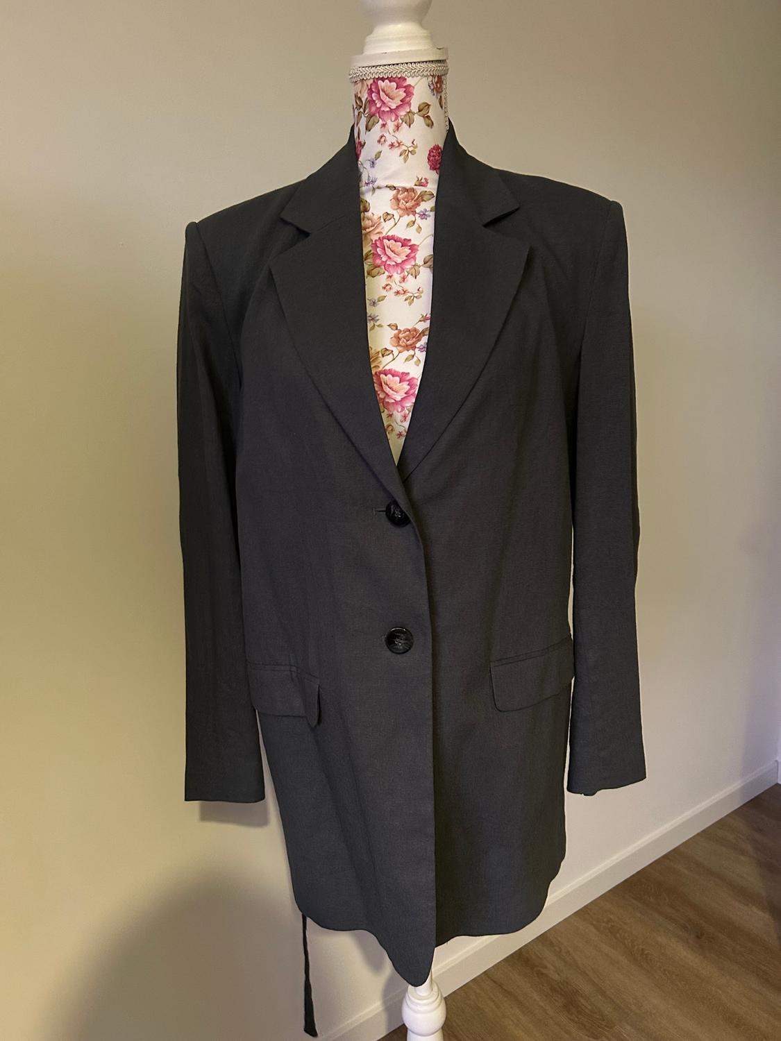 LINEN BLEND BLAZER WITH BELT - Image 3