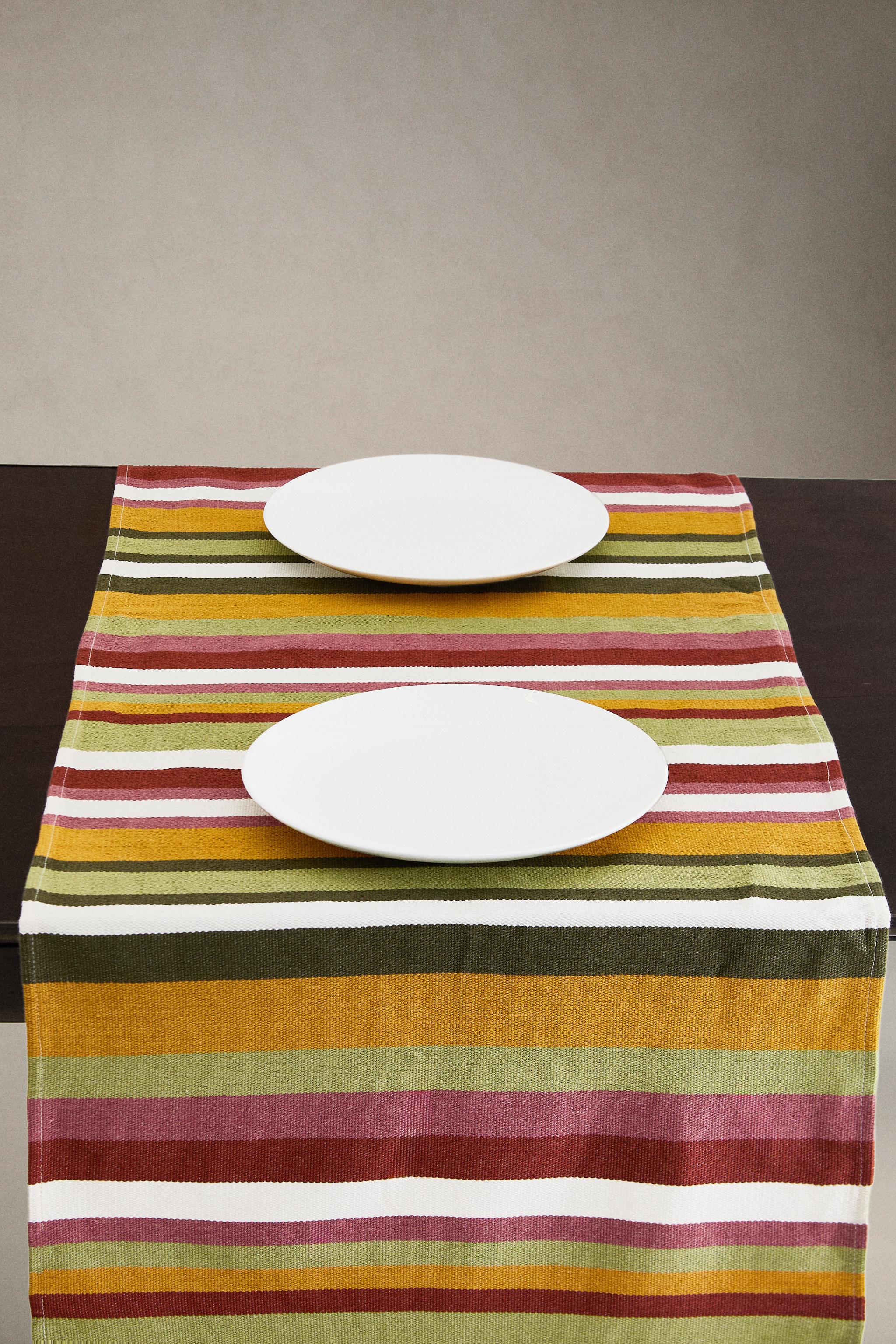 COTTON TABLE RUNNER WITH MULTICOLORED STRIPES