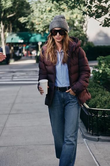 ANORAK MATELASSÉ À CAPUCHE DÉPERLANT ET COUPE-VENT - Aubergine de Zara