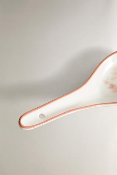 CUILLÈRE SOUPÈRE EN PORCELAINE DESIGN - Rose / Blanc de Zara - Image 2